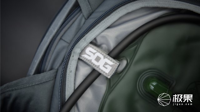 最牛的户外战术背包,好看又实用的军品背包