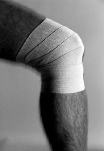 出游意外伤害赔偿,出游发生意外谁担责任