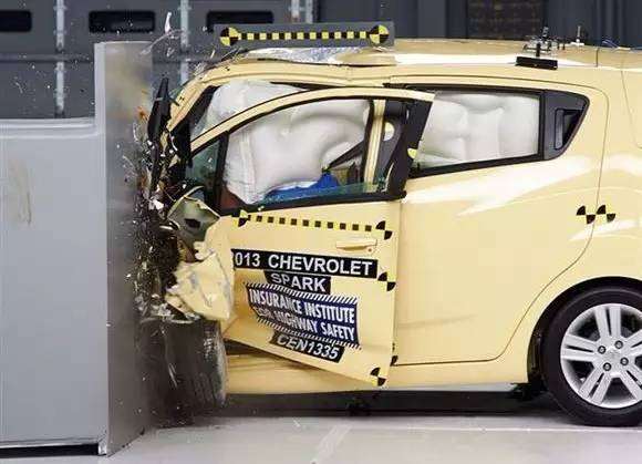 丰田隐藏功能揭秘,老司机表示目瞪狗呆