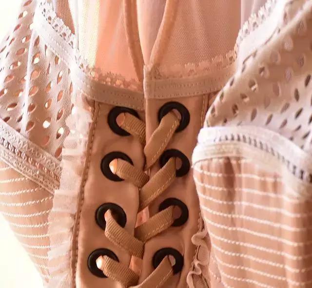 宋佳刘雯同款拖鞋,刘雯袁姗姗张雨绮