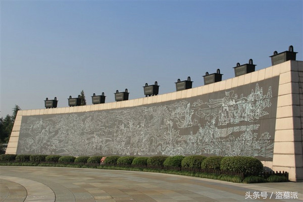 大禹铸造的九鼎一个鼎重多少斤,大禹铸九鼎的原因