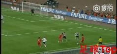 国足过人踩球被失误gif,国足5:1马来西亚gif