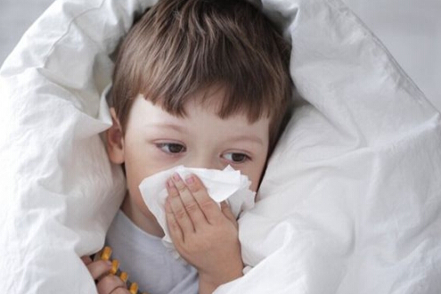 慢性咽炎鼻炎中耳炎先治疗哪个,咽炎鼻炎中耳炎是什么原因