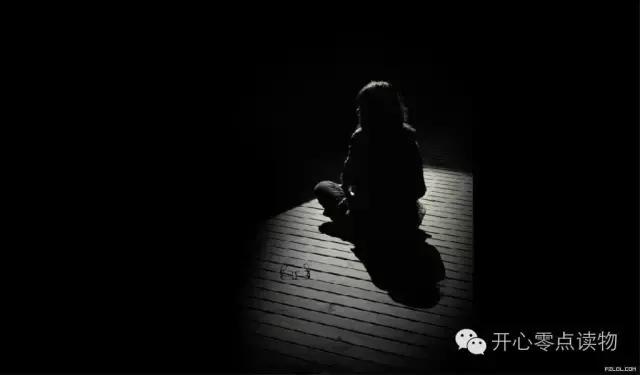 自卑孤僻的故事,自卑敏感多疑内心阴暗