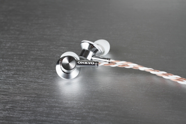 不愿妥协，想追求更高品质？谈安桥E700M听感