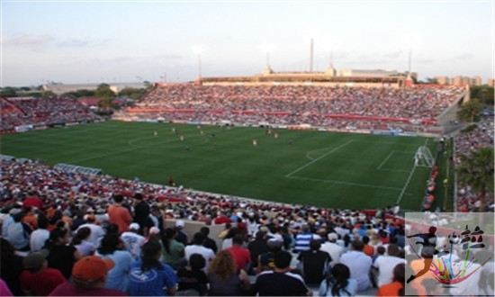 美国足球场符合国际标准吗,美国举办美洲杯足球场有哪些