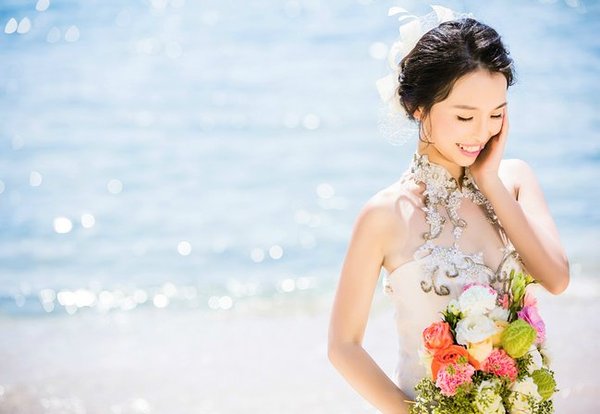 带着婚纱去三亚,带着婚纱旅行厦门