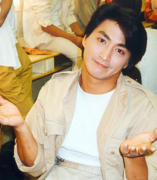 年过半百依然不婚，展昭有60之约，小哥因为那个女人，那星爷呢？