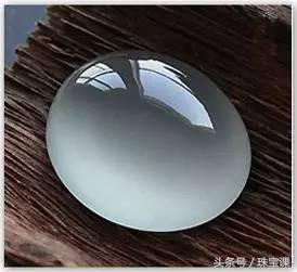 翡翠和玉的区别,看完再也不会傻傻的去买玉了!