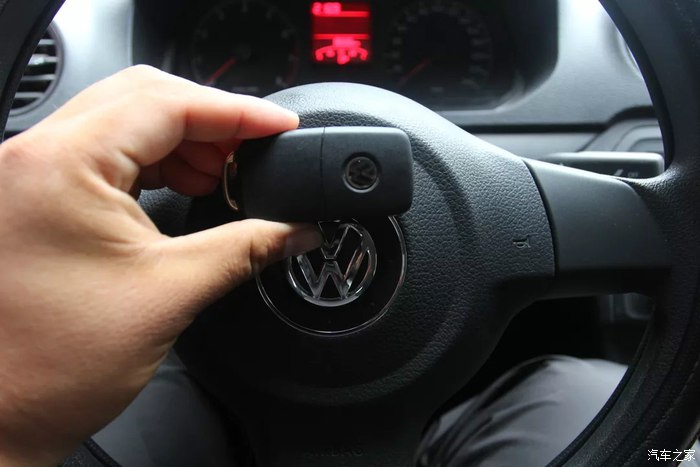 2015款一汽大众捷达1.6手动舒适版,大众捷达2015款手动1.6多少钱二手