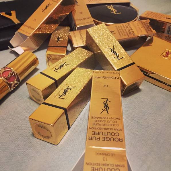 送男朋友几百块的鞋,第一次送礼物男朋友就送ysl