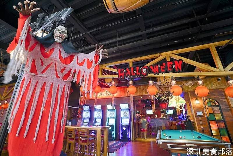 这家店,凭什么7点就能坐满,直到凌晨1点还有人舍不得走