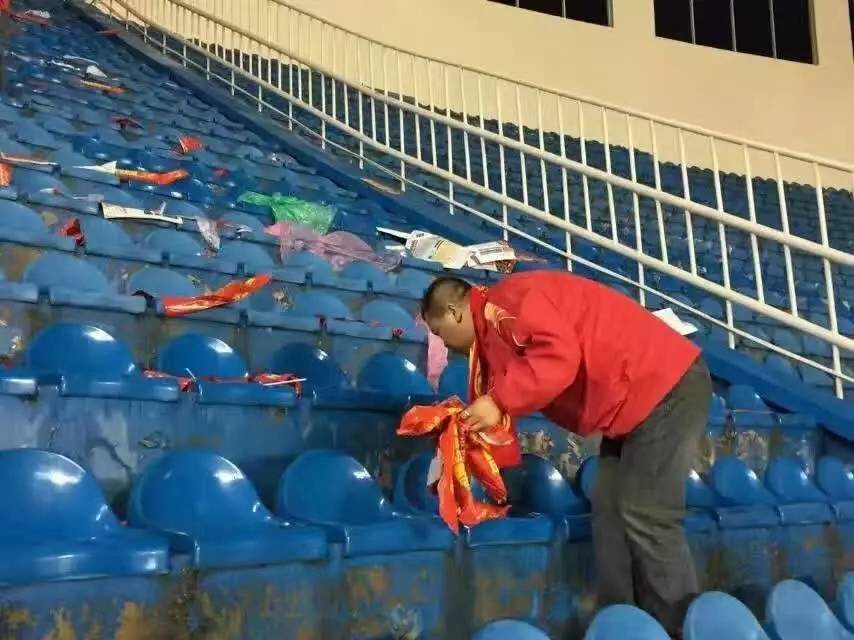 国足输了越南吗,国足输了还有比赛吗