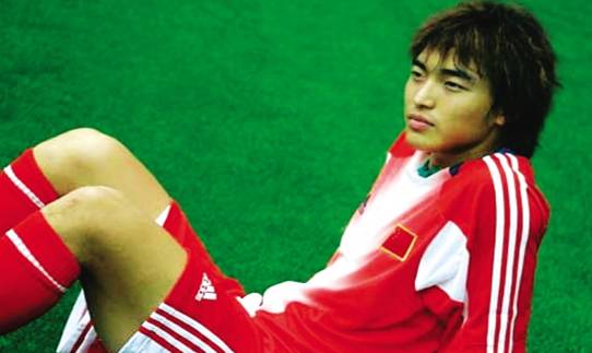 你知道国足输了，但你知道中国足坛还有一批高颜值球员吗？