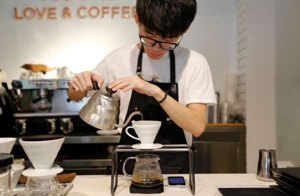 豆瓣出品：周末去哪儿·深圳|您的好友“光影追随者”莫奈已上线