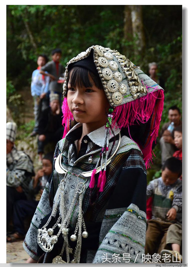 云南有个神秘的民族,云南深山里的原始部落女人