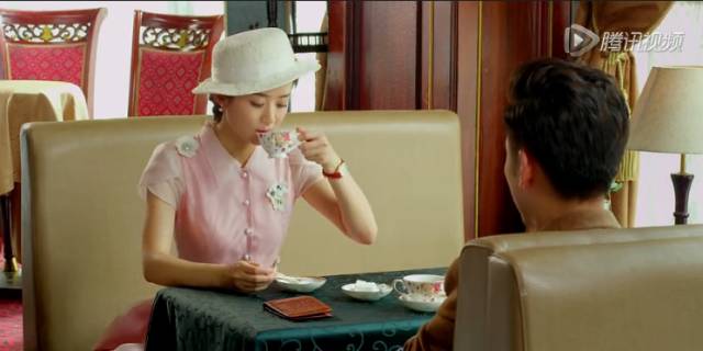 华生品牌有多少年了,华生化妆品