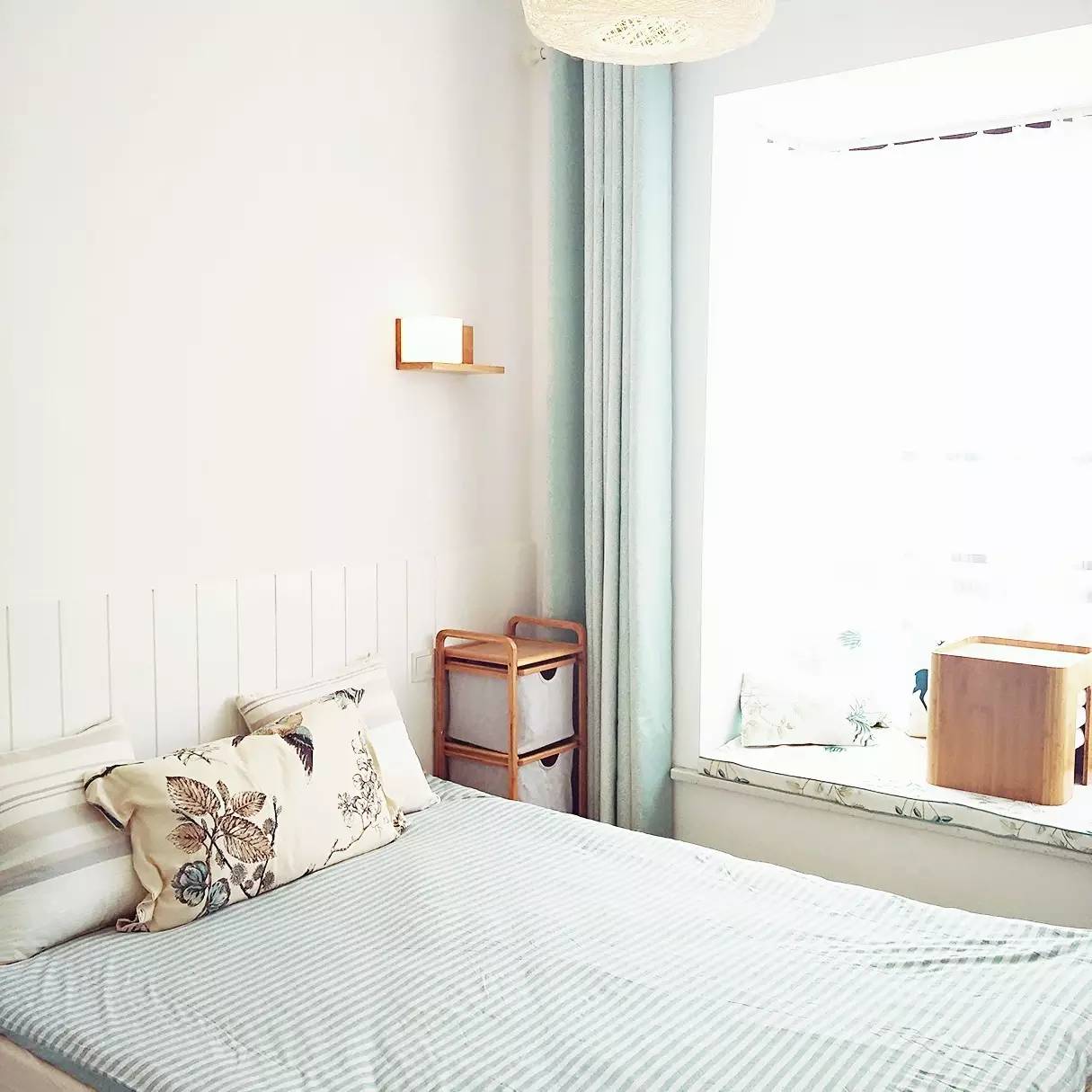 花很少的钱去挣很多钱,花很少钱就能买到的快乐