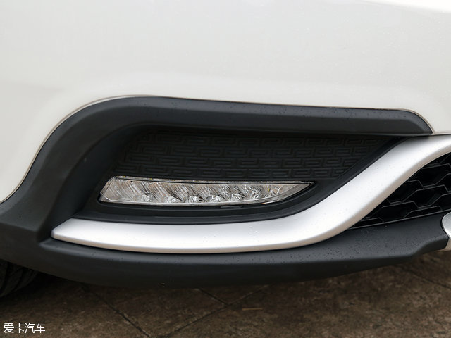 吉利帝豪2017款百万向上互联版,吉利帝豪百万款测试