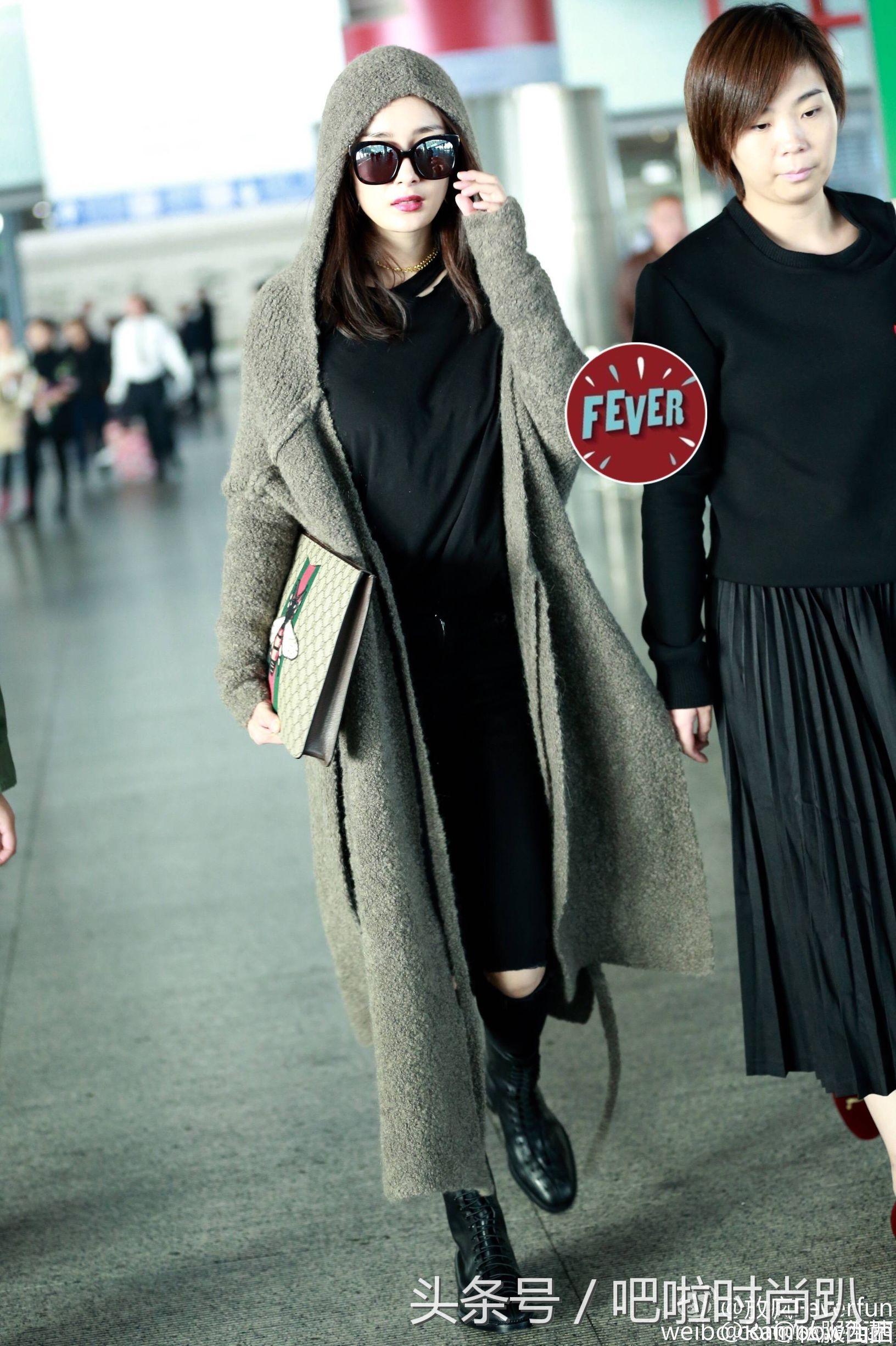 杨幂机场回力老爹鞋,回力鞋杨幂同款2022