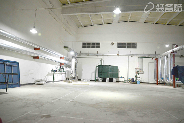 PowertacCM-one手电筒是装备中的酷