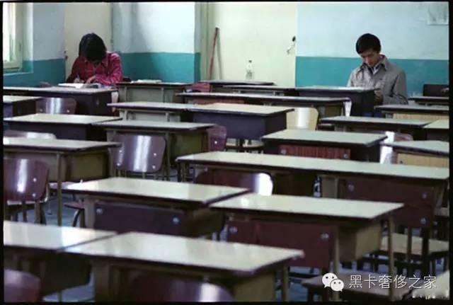 那个年代没有YSL，我们也很时髦