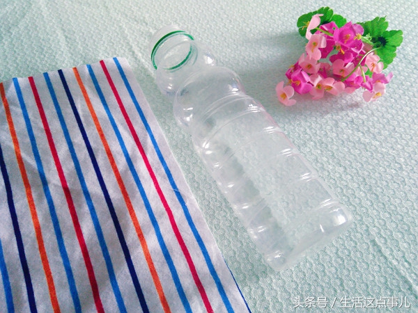 饮料瓶子制作笔筒的手工教程,笔筒用饮料瓶手工制作视频