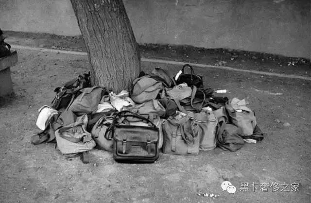 那个年代没有YSL，我们也很时髦