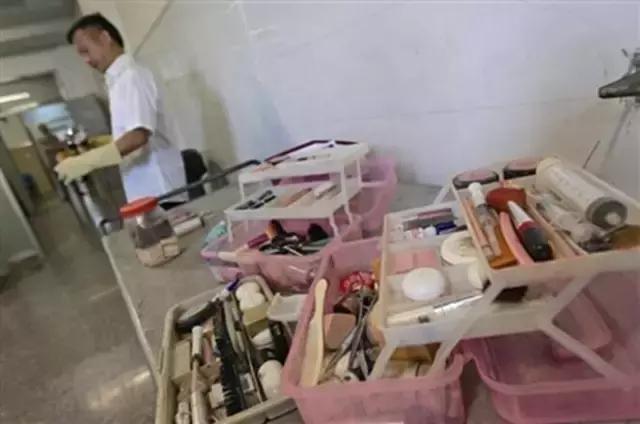 女孩职业入殓师,入殓师这个职业在哪个大学