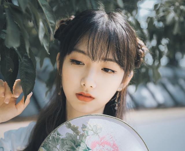 小说：她是正经选秀的宫妃呀，姐姐怎么能纵容婢女如此诋毁她？