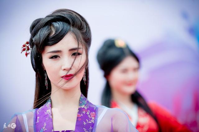 小说中的真心话大冒险,真心话大冒险情节