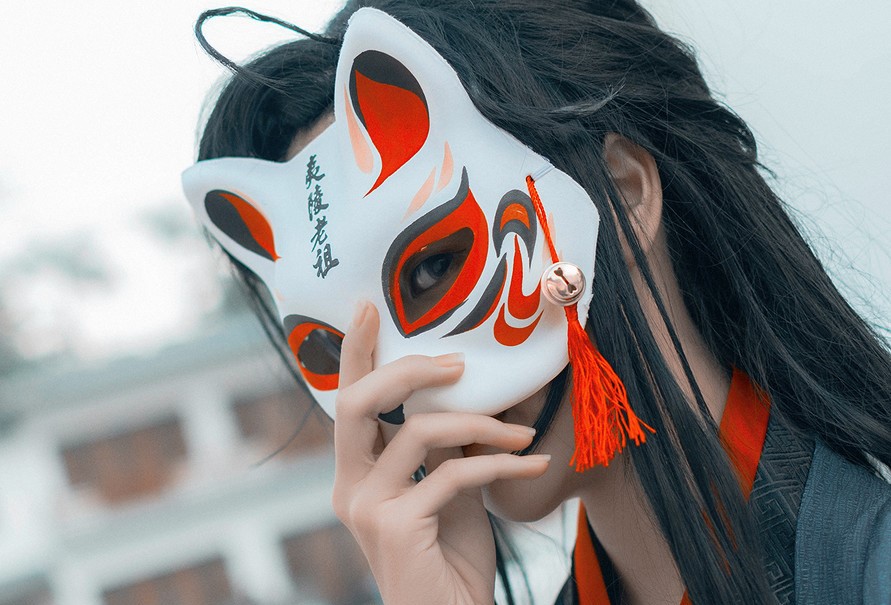 小说：他武术高手穿越成废柴少爷，原身居然觊觎公主美貌被打断腿