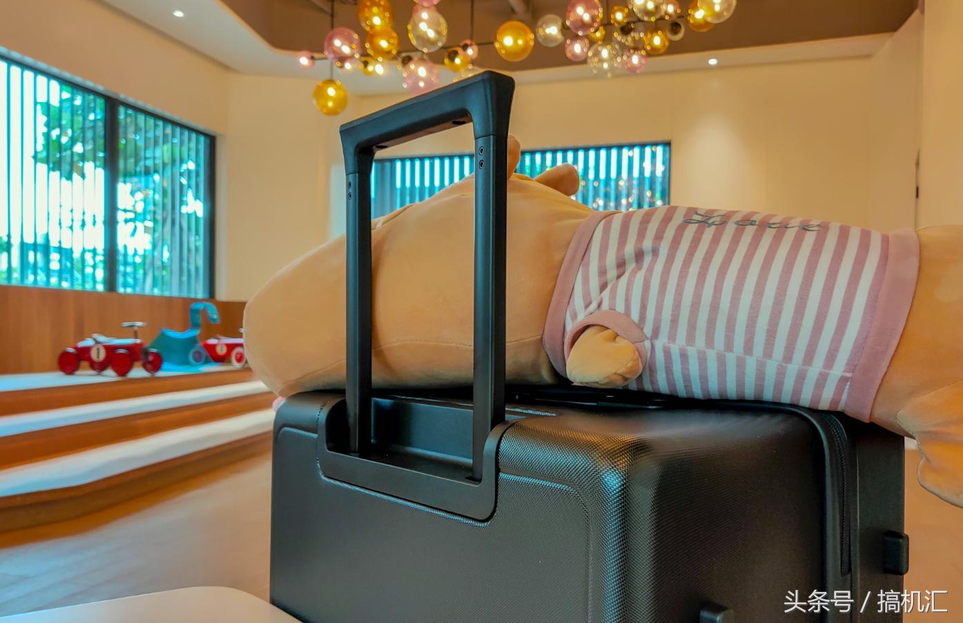 特大只，LEVEL828寸旅行箱体验，装下一家旅行物品