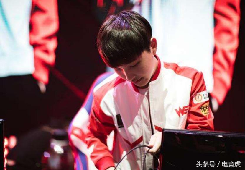 WE还没打就疯狂带节奏，JD*点G**燃超话，一张海报激起千层浪！