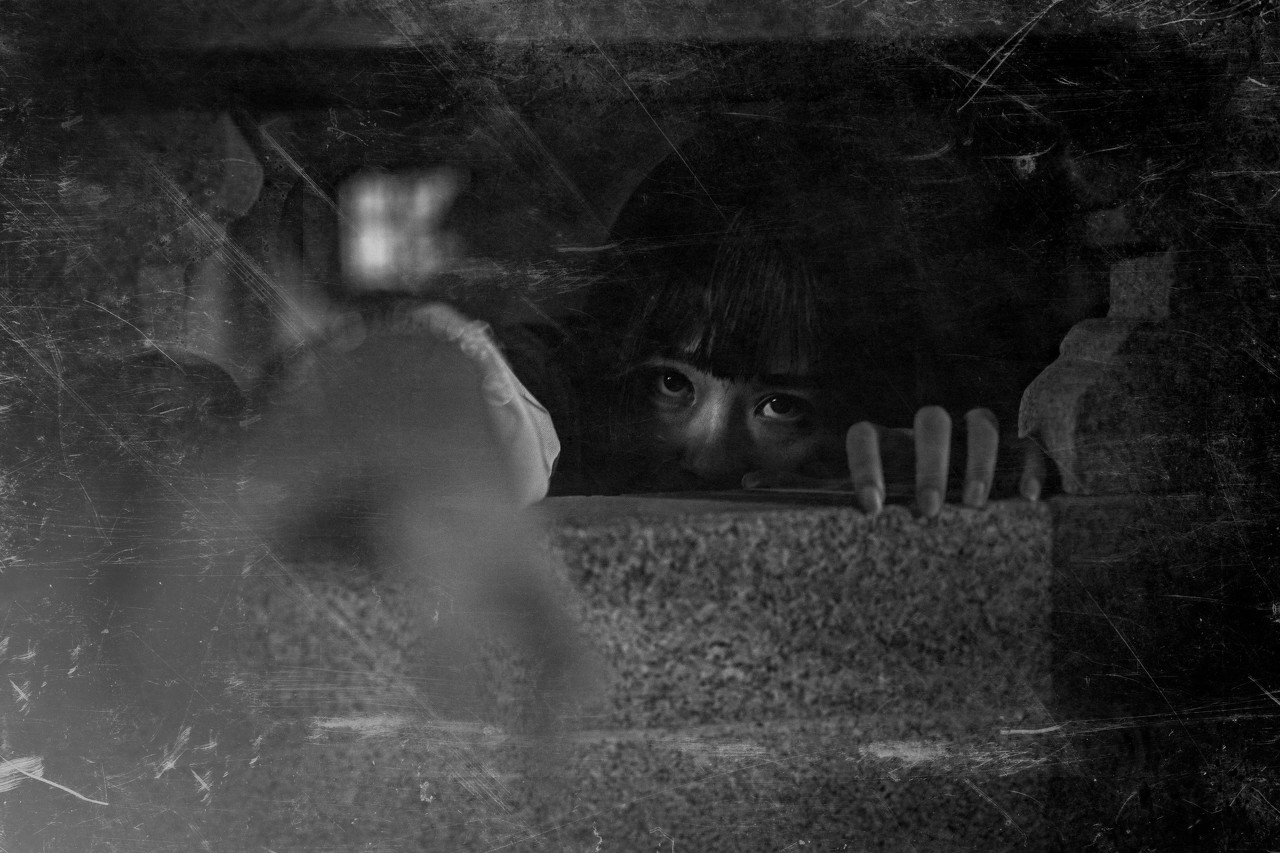 小说：撞客就是鬼上身？货车司机连夜送货，第二天醒来后疯疯癫癫