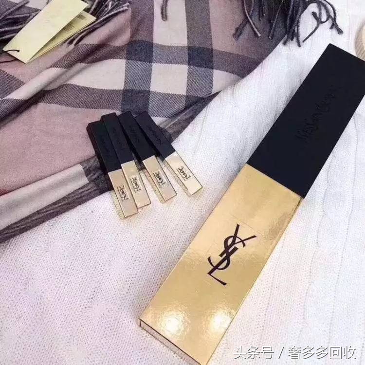chanel和ysl口红对比,你知道你的包是假包吗