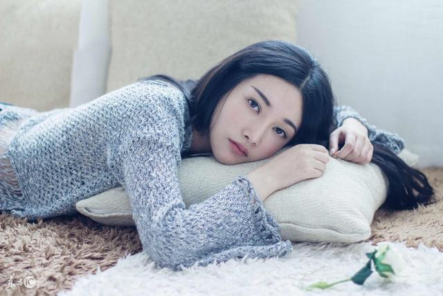 小说：小伙从古代穿越现代，展示神奇中医，街坊看病排队三百米