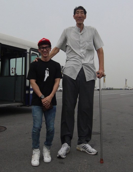 巨人鲍喜顺老婆身高,巨人鲍喜顺的妻子儿子现在有多高