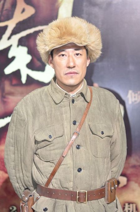 论“大长脸”男星只服这8位，各有特色，有人被调侃像“鞋拔子”