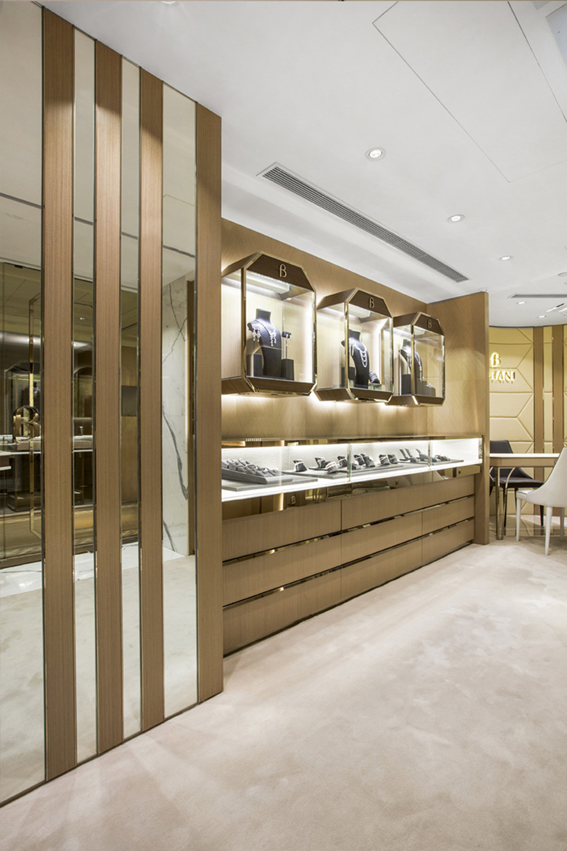 疫情下:时装业哭了、培训业最惨,珠宝业笑了,网上卖菜火了