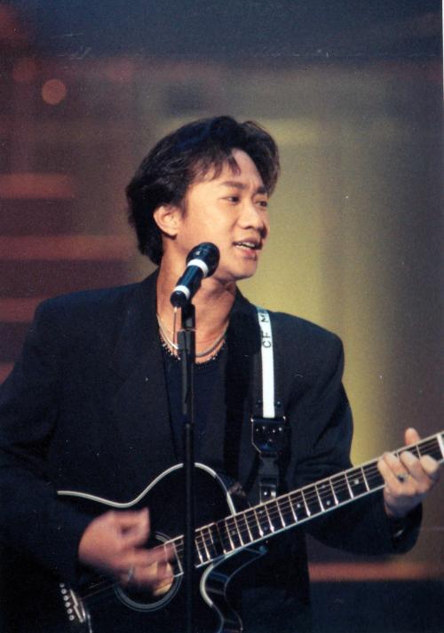 黄家驹逝世30周年合辑,黄家驹《肥妈》原声demo完整版