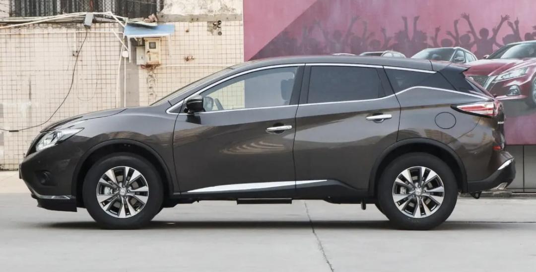 日产楼兰降价8万suv,8万元左右日产楼兰二手