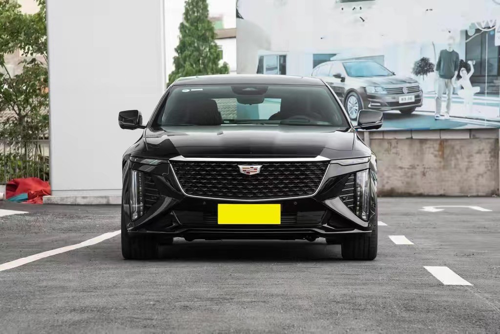 全新凯迪拉克ct6配红色内饰好看,凯迪拉克新款ct6上市霸气视频