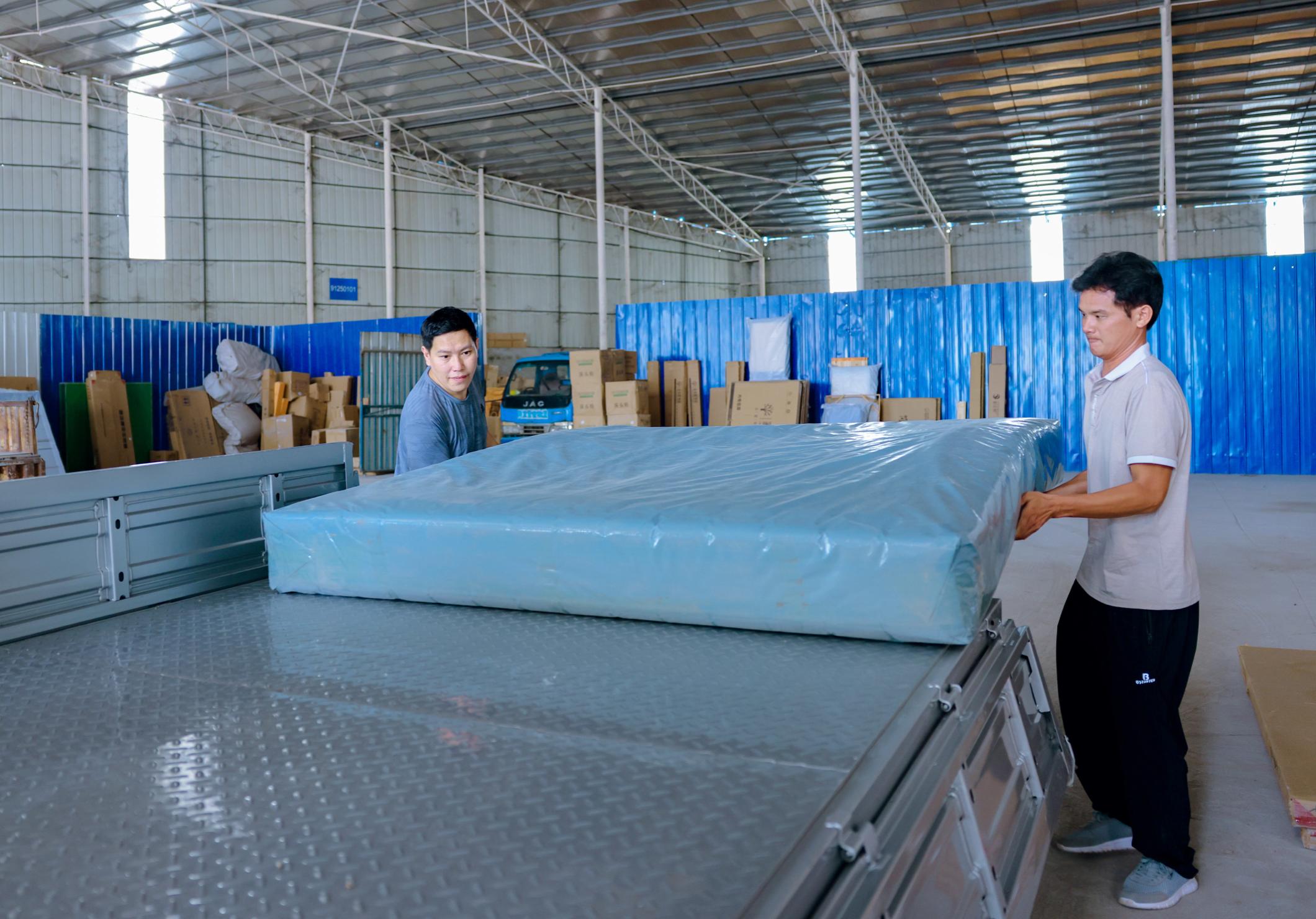 13年五菱宏光拉货,二手五菱宏光车个人出售拉货