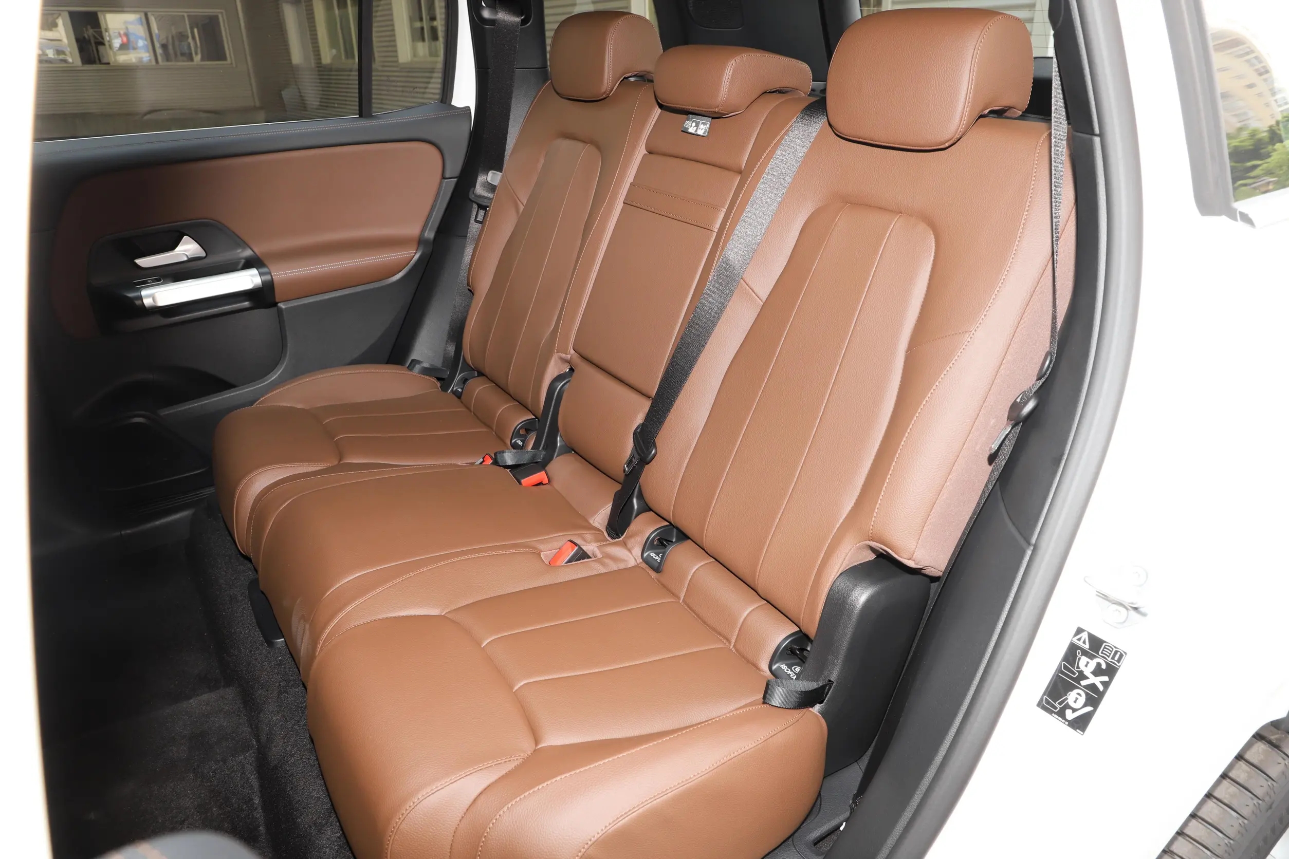 奔驰glb200上市,奔驰glb200价格及参数