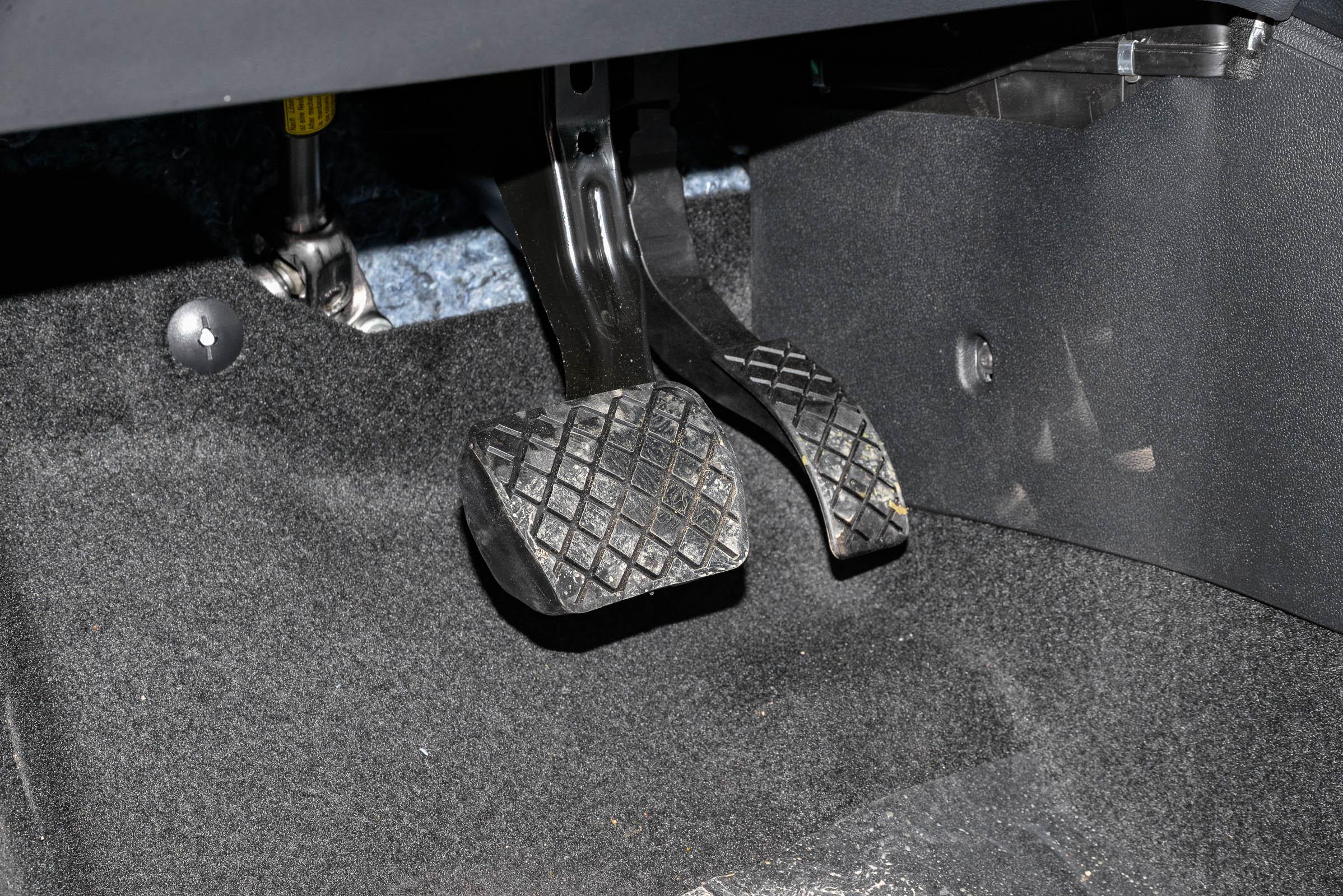 桑塔纳手动养车成本多少钱,大众新桑塔纳手动挡用车成本