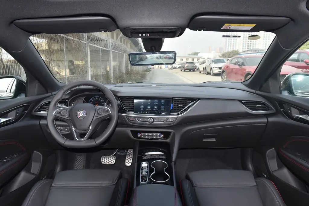 君威gs2.0t0-100加速,迈腾380对比君威gs