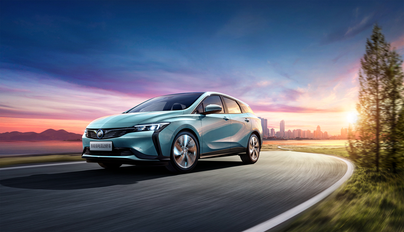 卡罗拉双擎和微蓝6买哪个更好,微蓝混动与卡罗拉双擎哪个好