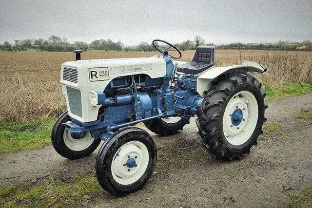 法拉利purosangue凭什么那么贵,法拉利purosangue什么配置