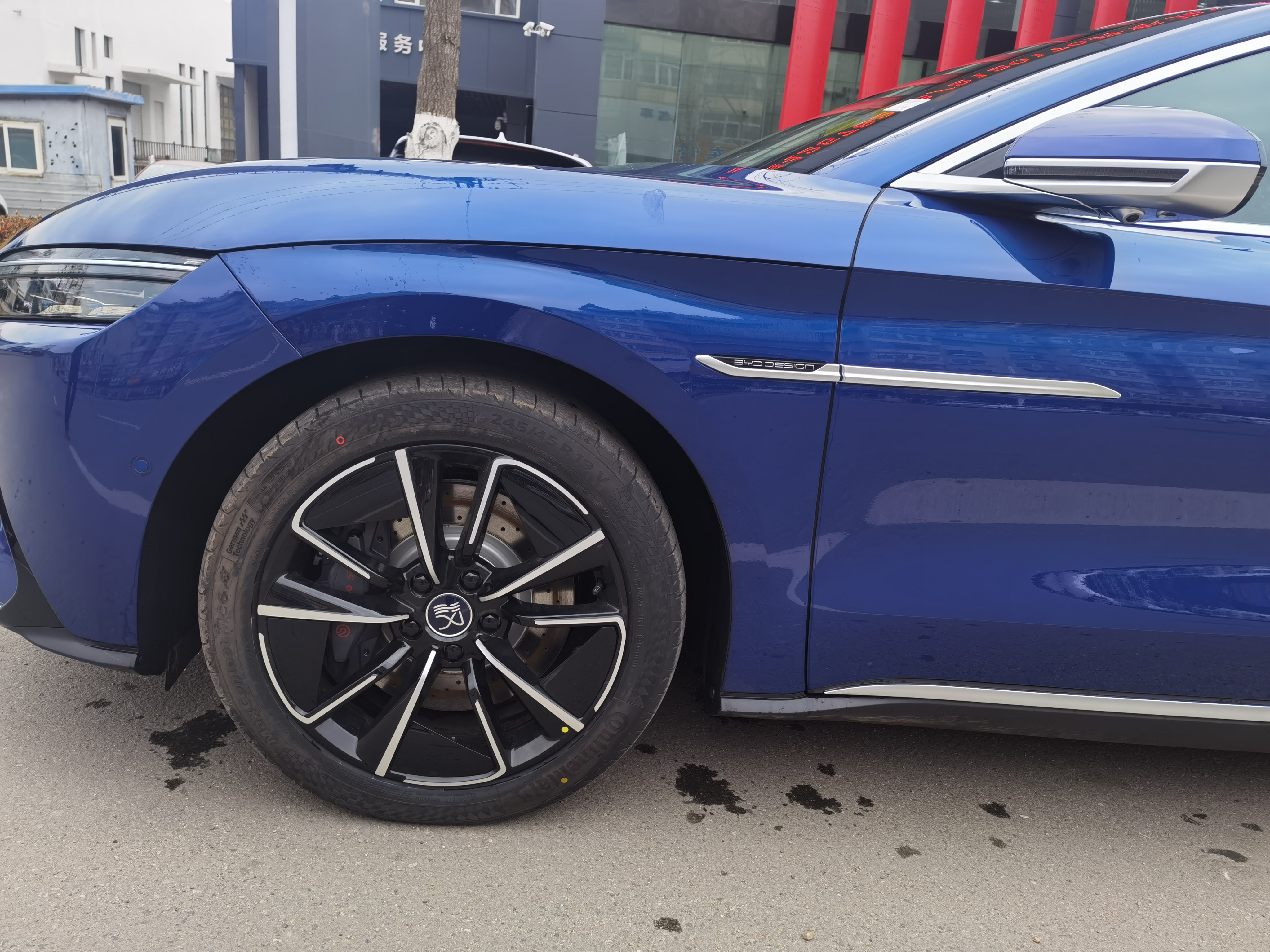 路虎极光回头率,红旗h5极光蓝上路回头率